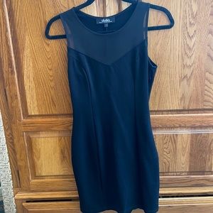 black sleeveless dress